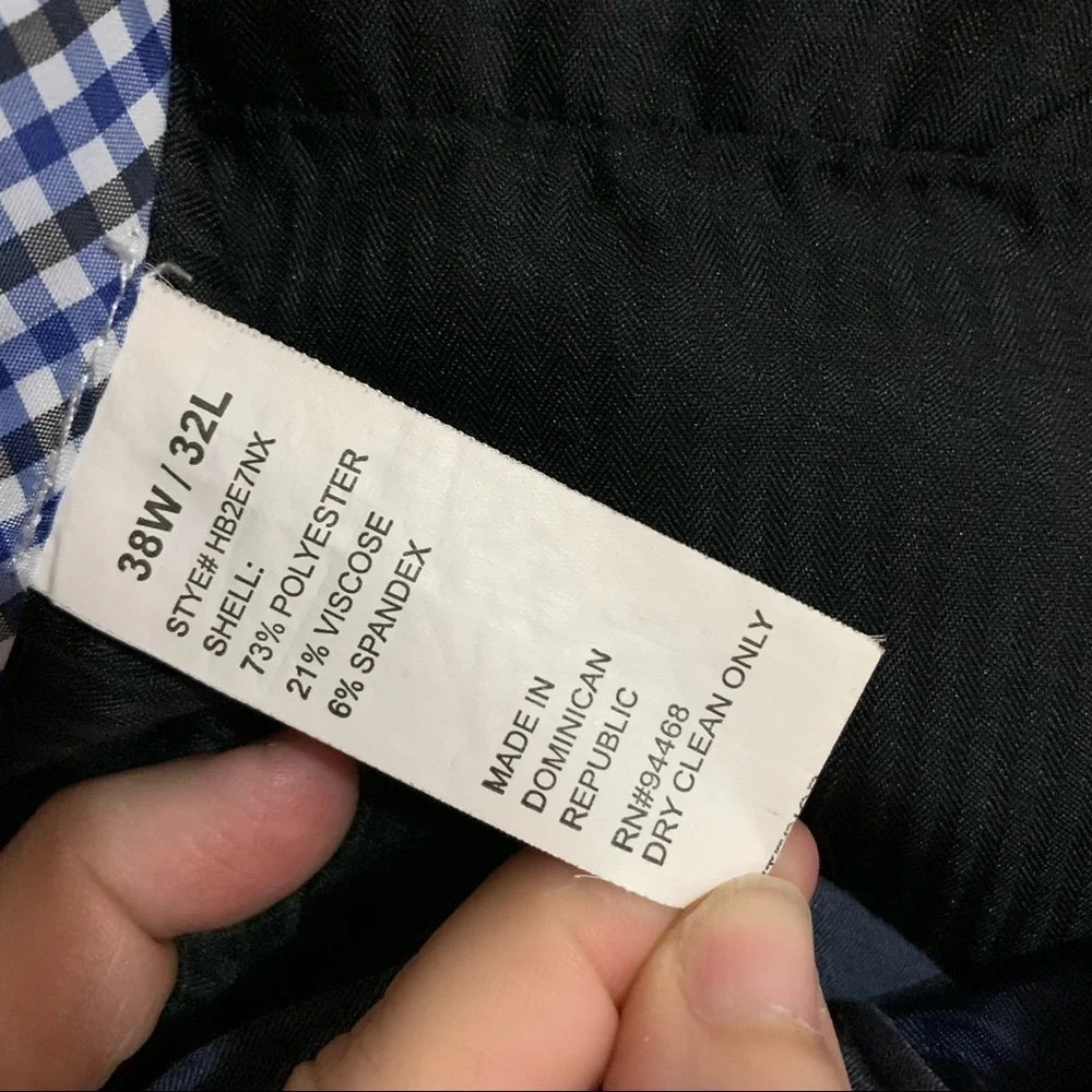 Nautica Classic Fit Flat Front Traveler Dress Pants. Size 38W 32L